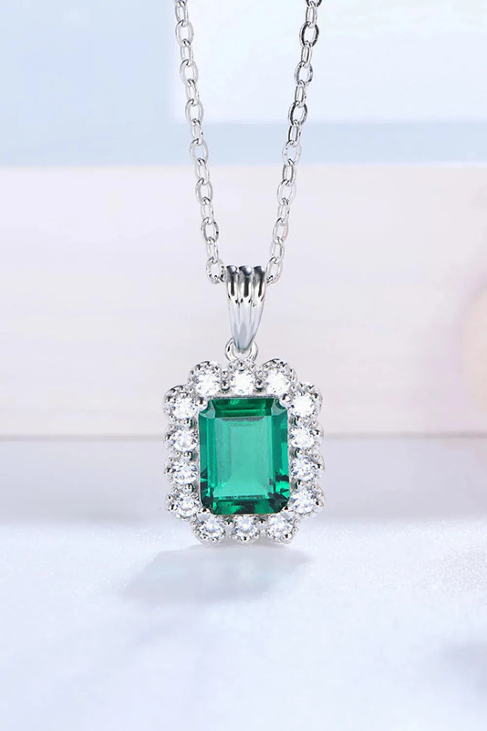 1.5 Carat Lab-Grown Emerald Pendant 925 Sterling Silver Necklace Necklaces - Tophatter Daily Deals